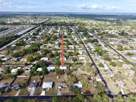 1765 24th Place Vero Beach FL 32962