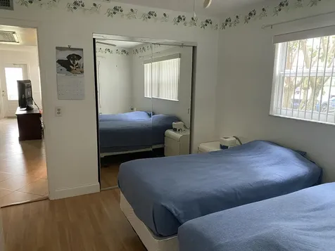 313 Chatham West Palm Beach FL 33417