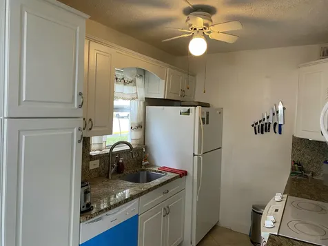 313 Chatham West Palm Beach FL 33417