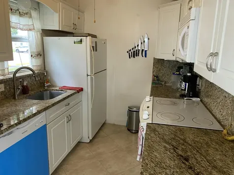 313 Chatham West Palm Beach FL 33417