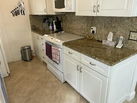 313 Chatham West Palm Beach FL 33417