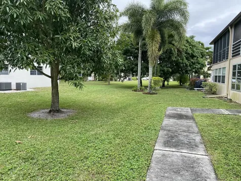 313 Chatham West Palm Beach FL 33417
