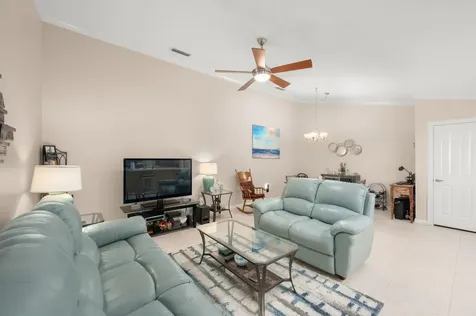 1258 Nw Sun Terrace Circle Port Saint Lucie FL 34986
