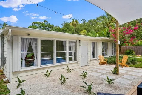 2706 10th Avenue Vero Beach FL 32960
