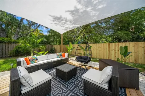2706 10th Avenue Vero Beach FL 32960