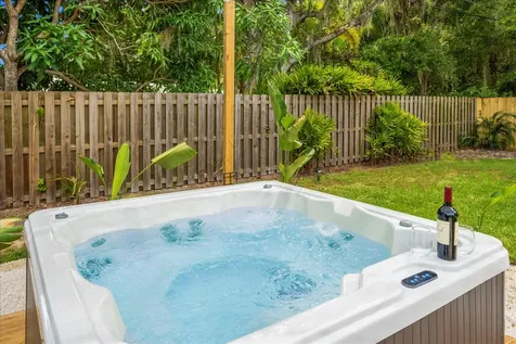 2706 10th Avenue Vero Beach FL 32960