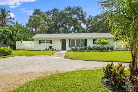 2706 10th Avenue Vero Beach FL 32960