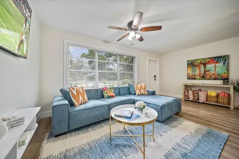 2706 10th Avenue Vero Beach FL 32960