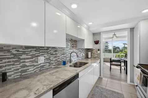 5510 N Ocean Drive Singer Island FL 33404