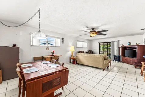 1040 W 1st Street Riviera Beach FL 33404