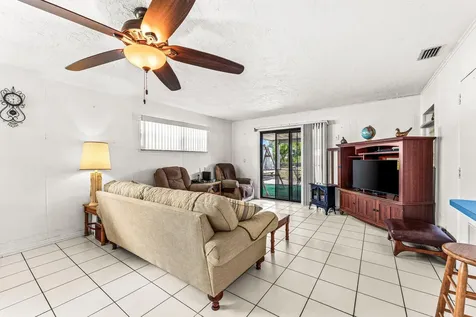 1040 W 1st Street Riviera Beach FL 33404