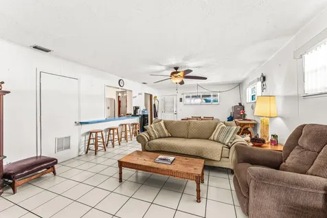 1040 W 1st Street Riviera Beach FL 33404