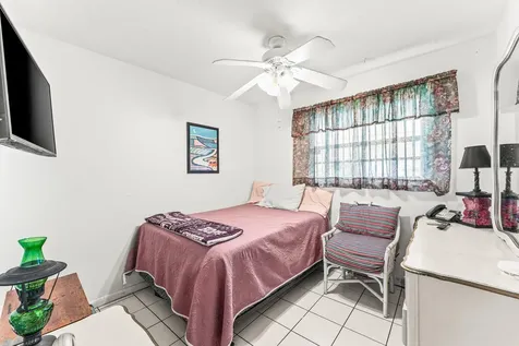 1040 W 1st Street Riviera Beach FL 33404