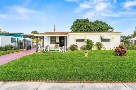 1040 W 1st Street Riviera Beach FL 33404