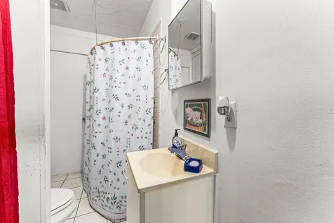 1040 W 1st Street Riviera Beach FL 33404