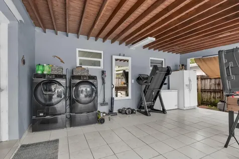 6350 Sw 32 Street Miami FL 33155