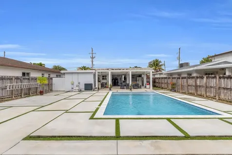 6350 Sw 32 Street Miami FL 33155