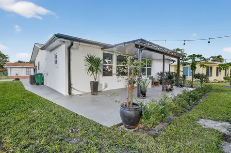 4400 Nw 45th Court Tamarac FL 33319