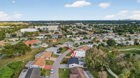 4400 Nw 45th Court Tamarac FL 33319