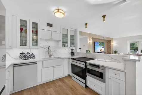 129 S Golfview Road Lake Worth Beach FL 33460