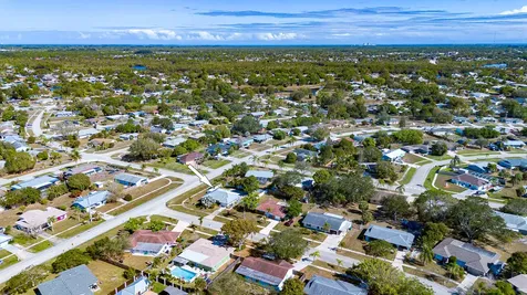 397 Ne Jonquil Street Port Saint Lucie FL 34983