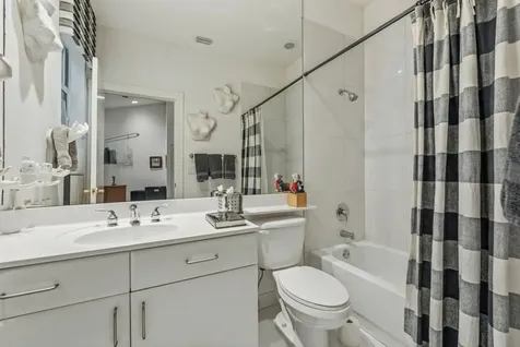 3828 Newhaven Lake Drive Lake Worth FL 33449
