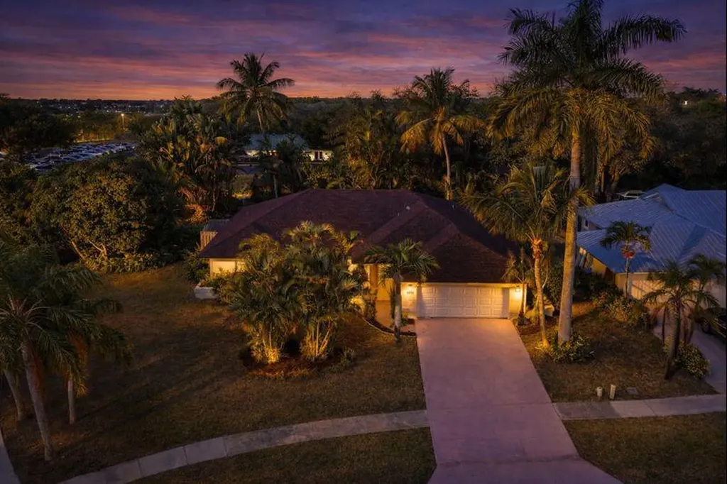 2700 Yarmouth Drive Wellington FL 33414