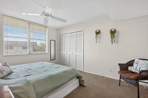 3960 Oaks Clubhouse Drive Pompano Beach FL 33069