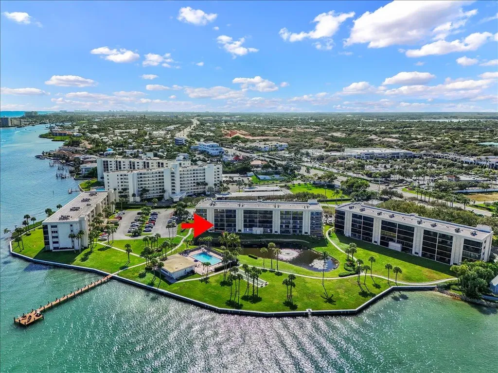 200 Intracoastal Place Tequesta FL 33469
