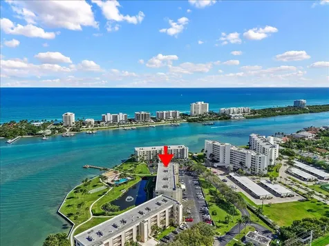 200 Intracoastal Place Tequesta FL 33469