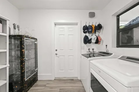 518 Sw 28th Avenue Boynton Beach FL 33435