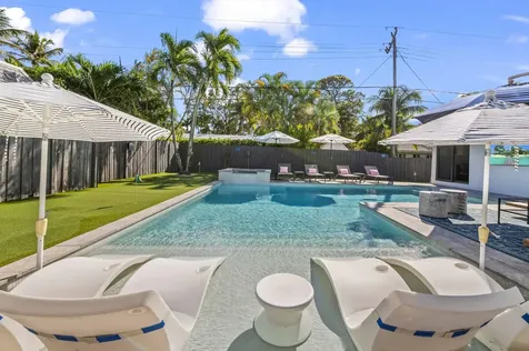 518 Sw 28th Avenue Boynton Beach FL 33435