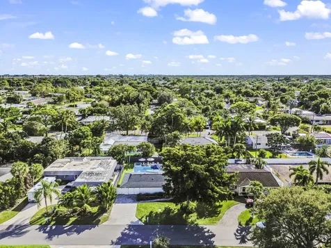 518 Sw 28th Avenue Boynton Beach FL 33435
