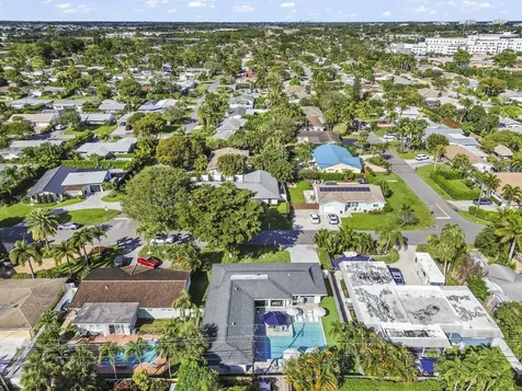 518 Sw 28th Avenue Boynton Beach FL 33435