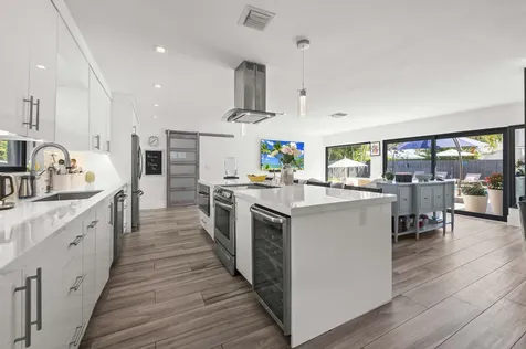 518 Sw 28th Avenue Boynton Beach FL 33435