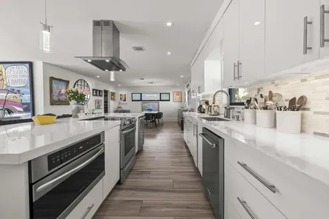518 Sw 28th Avenue Boynton Beach FL 33435