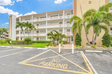 2043 Cornwall C Boca Raton FL 33434