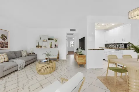2043 Cornwall C Boca Raton FL 33434