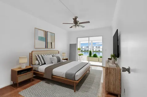2043 Cornwall C Boca Raton FL 33434