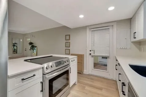 49 SE 7th Avenue Delray Beach FL 33445