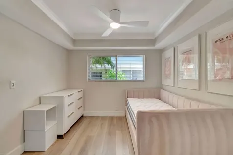 49 SE 7th Avenue Delray Beach FL 33445