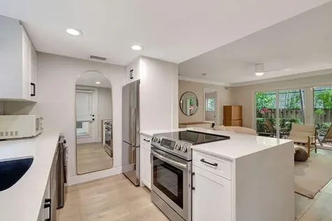 49 SE 7th Avenue Delray Beach FL 33445