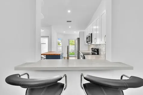 6708 Canary Palm Circle Boca Raton FL 33433