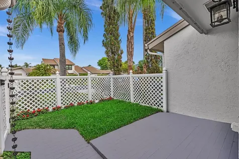 6708 Canary Palm Circle Boca Raton FL 33433