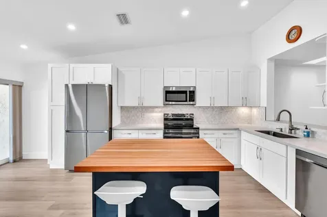 6708 Canary Palm Circle Boca Raton FL 33433