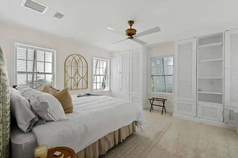 117 Via Vizcaya Palm Beach FL 33480