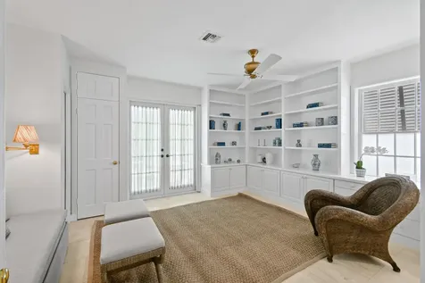 117 Via Vizcaya Palm Beach FL 33480