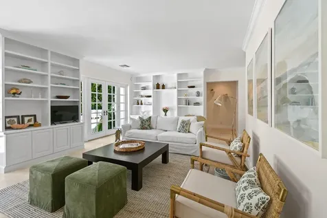 117 Via Vizcaya Palm Beach FL 33480