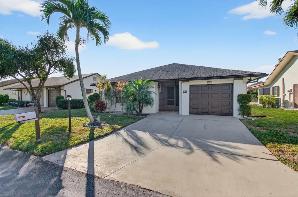 6100 Olivewood Circle Greenacres FL 33463