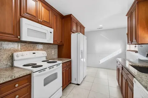 6100 Olivewood Circle Greenacres FL 33463